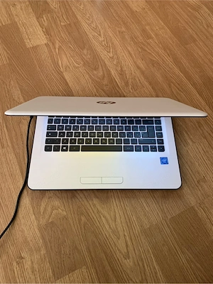 Laptop HP Slim intel,Display 14,6 inch Led,Windows SSD disk perfect functional cu încărcator. - imagine 5