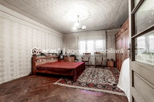 Casă de vanzare cu 3 camere in Chisineu Cris - Locuința ideală pentru - imagine 4