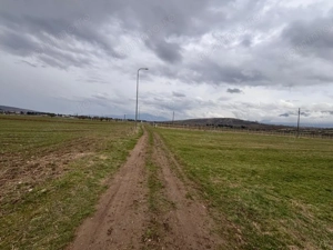 Teren intravilan pentru constructii Zarnesti - imagine 2