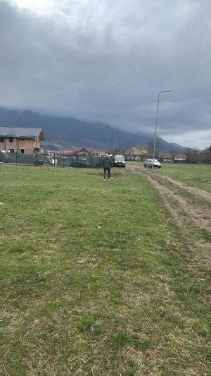 Teren intravilan pentru constructii Zarnesti - imagine 4