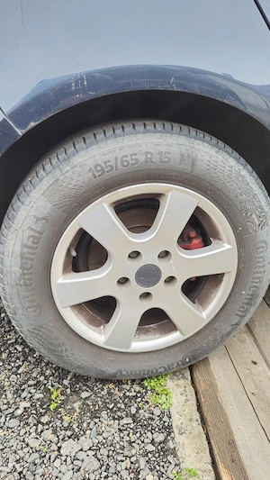 Vând Volkswagen Golf 5 1.9TDI - imagine 4