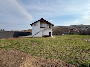 Casă + Garaj Spatios * Fără Comision * - imagine 2