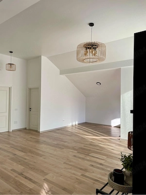 Casă + Garaj Spatios * Fără Comision * - imagine 5