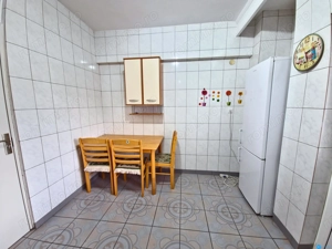 De inchiriat - 3 camere, central, bloc cu lift - imagine 4