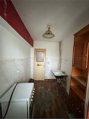 Garsoniera de vanzare Brad Hunedoara  - imagine 5