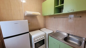 Proprietar ofer spre inchiriere apartament o camera ,AC , 7 10 situat in zona Pacurari,