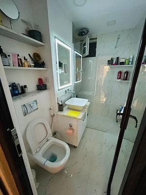 Vand apartament central - 4 camere - imagine 3