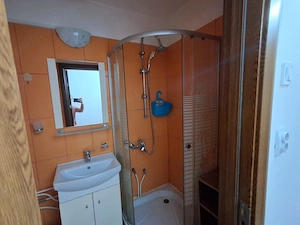 Apartament doua camere - imagine 3