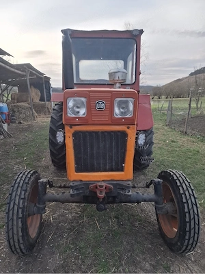 Tractor UTB 650 - imagine 4