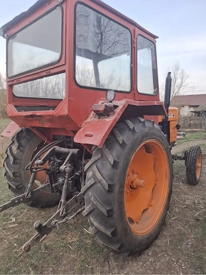 Tractor UTB 650 - imagine 3