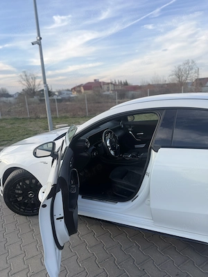 Mercedes CLA 35 AMG - imagine 9