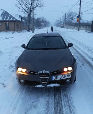 Vând Alfa Romeo 159  - imagine 3