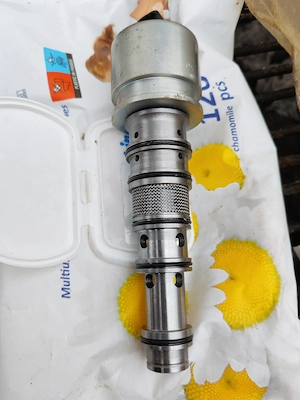 electrovalva transmisie John Deere  - imagine 2