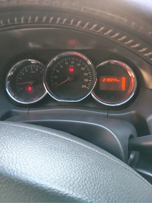 Vand Dacia Duster 2015 - imagine 2