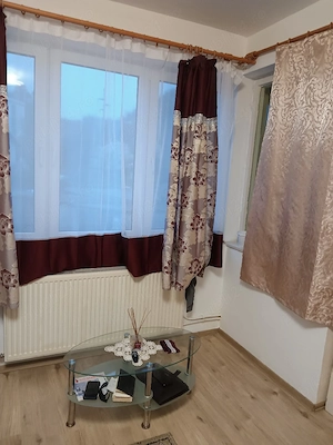 Vind Garsoniera confort (1)-Etaj.-1). - imagine 2