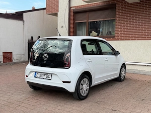 Volkswagen UP! 2020 8 cu doar 129.000KM reali verificabili. - imagine 4