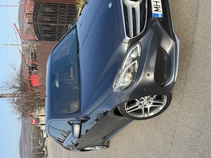Vând Mercedes e300 Hybrid 
