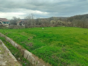 Teren intravilan ,in Drăgășani   Sutești  - imagine 9