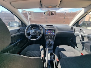 Skoda Octavia -2011 - imagine 5