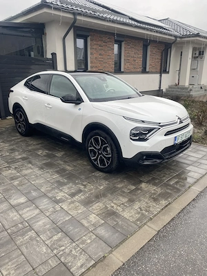Citroen eC4X electric, baterie 50KW, autonomie 357KM - imagine 2