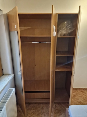 Dulap haine 3 uși cu Oglindă - 200x130 cm - Stare Foarte Bună - imagine 2