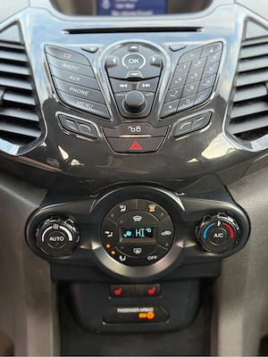 Ford EcoSport Titanium 1.5 TDCI  - imagine 5