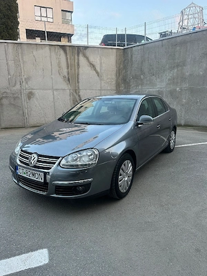 Vand Volkswagen jetta 1.6 mpi an fab 2008 kilometri 195000 reali