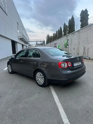 Vand Volkswagen jetta 1.6 mpi an fab 2008 km 195.000 reali - imagine 4