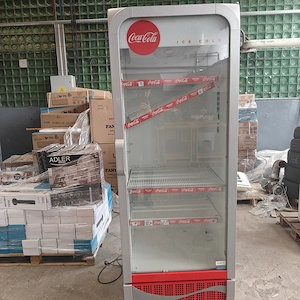 Vind frigider de capacitate mare in stare de functionare