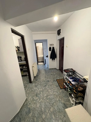 vând  apartament   - imagine 2