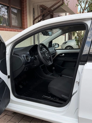 Volkswagen UP! 2020 08 cu doar 129.000KM! Primul Proprietar de nouă. Istoric in reprezentanță - imagine 7