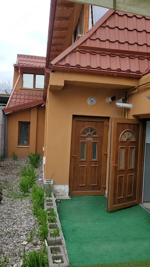 Închiriere garsonieră in vilă - imagine 7