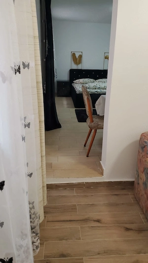 Închiriez studio în vilă - imagine 7