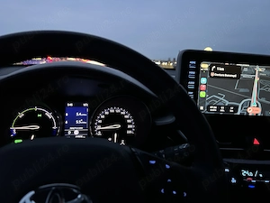 Proprietar vând autoturism marca Toyota C-HR, stare excepțională  - imagine 3