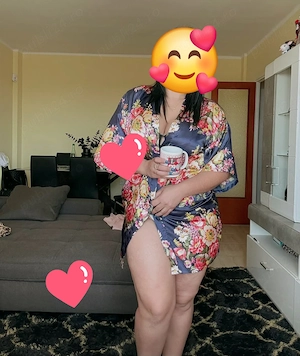 Matură  cu forme plinuță - imagine 3