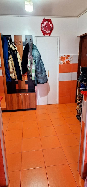 Vand apartament 2 camere  - imagine 3