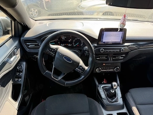 Ford Focus ST-Line   An 2019.07   Motor 1.5TDCI 120cp   Navi   KeyLess  - imagine 4