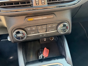 Ford Focus ST-Line   An 2019.07   Motor 1.5TDCI 120cp   Navi   KeyLess  - imagine 9