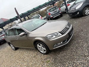 VW Passat   An 2012   TDI 105 cp   E5 - imagine 16