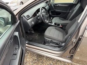 VW Passat   An 2012   TDI 105 cp   E5 - imagine 12