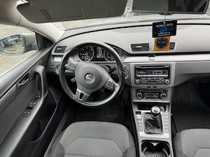 VW Passat   An 2012   TDI 105 cp   E5 - imagine 3