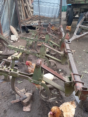 Utilaje agricole: Remorcă 4t + Semănătoare SEMA 4 + Prășitoare 4 rânduri - imagine 2