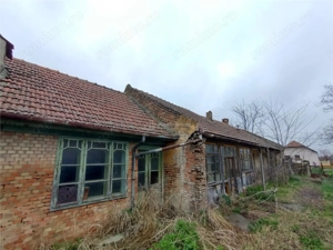 Iecea Mare - Timis, Casa cu Gradina, 1800mp Teren, Pret Negociabil - imagine 12