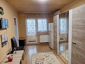 Vand Garsoniera CF 1, 37 mp, cu Balcon, Amenajata si Mobilata in Confectii, sunt Proprietar