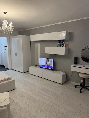 garsoniera dristor-metrou la scara blocului-modern - imagine 4