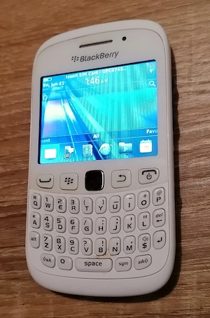 Blackberry Curve 9320 