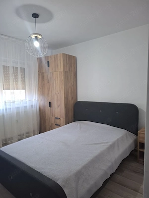 2 camere amenajate modern, mobilate, zona Micro 17 Pret 400 Euro - imagine 5