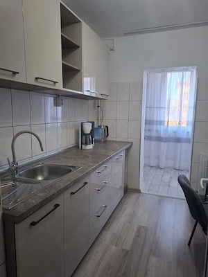 2 camere amenajate modern, mobilate, zona Micro 17 Pret 400 Euro - imagine 6