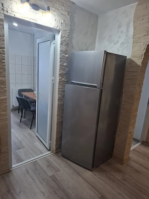 2 camere amenajate modern, mobilate, zona Micro 17 Pret 400 Euro - imagine 10