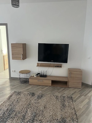 Inchiriez apartament 3 camere  - imagine 2